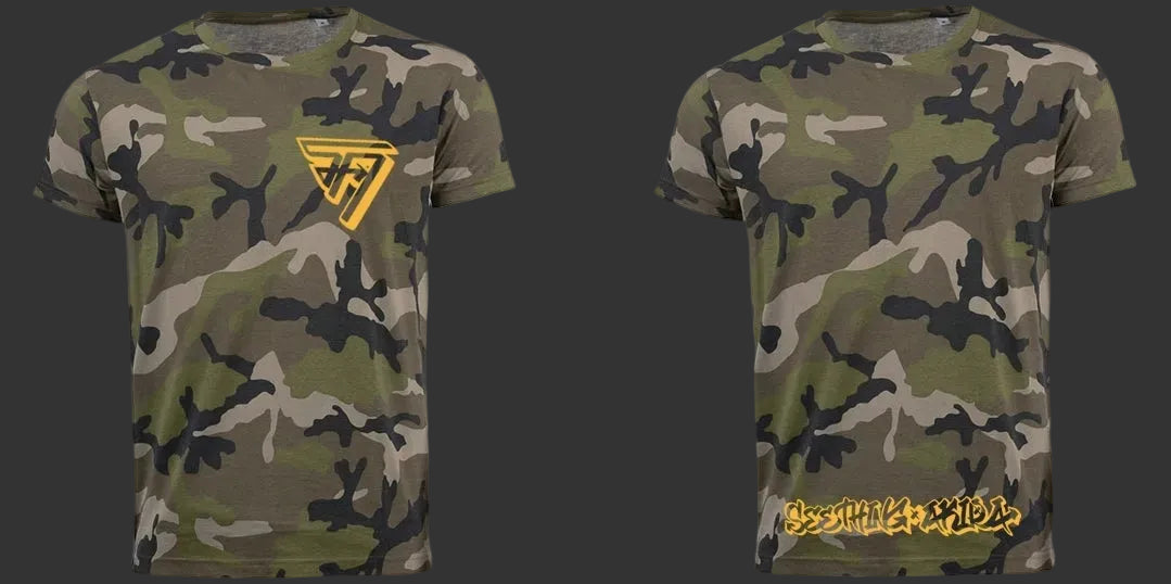 (D)Camouflage T-shirt